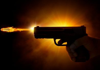 Explainer: शरिरामध्ये गोळी लागल्यावर काय होतं, माणसाचा मृत्यू किती सेकंदात होतो? Explainer: शरिरामध्ये गोळी लागल्यावर काय होतं, माणसाचा मृत्यू किती सेकंदात होतो?